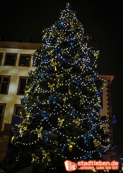 Weihnachtsbaum auf dem Sternschnuppenmarkt