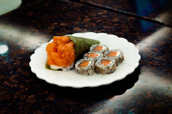 Temaki & Inside Out Rolls