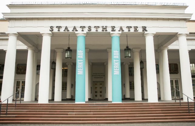 Theater, Wiesbaden, Kolonnaden, Außenansicht